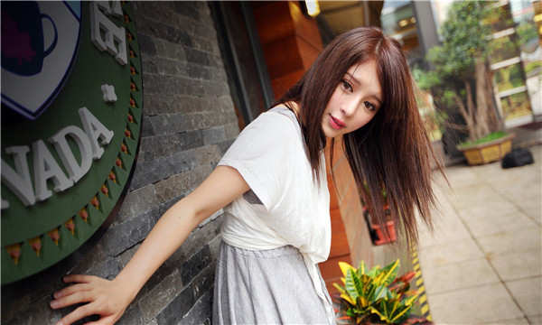 禄劝想找一个女性生孩子给报酬-｛找个女人生孩子多少钱｝